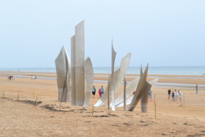 The Braves by French sculptor Anilore Banon - Omaha Beach