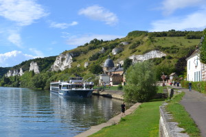 Avalon Tapestry docked in Les Andelys